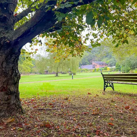 Enchanted Lodge Great Ayton With Hot Tub And Onsite Bistro Tatil Evi Great Ayton