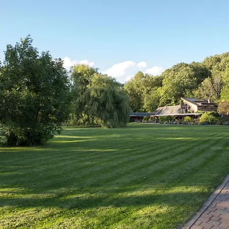 Enchanted Lodge Great Ayton With Hot Tub And Onsite Bistro