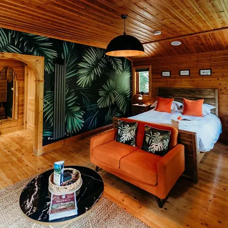 Tatil Evi Enchanted Lodge Great Ayton With Hot Tub And Onsite Bistro